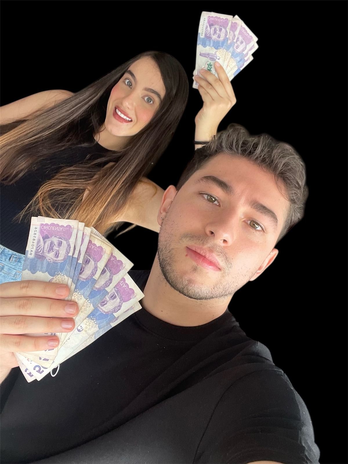 Foto de dos personas sosteniendo billetes, promocionando el sorteo.